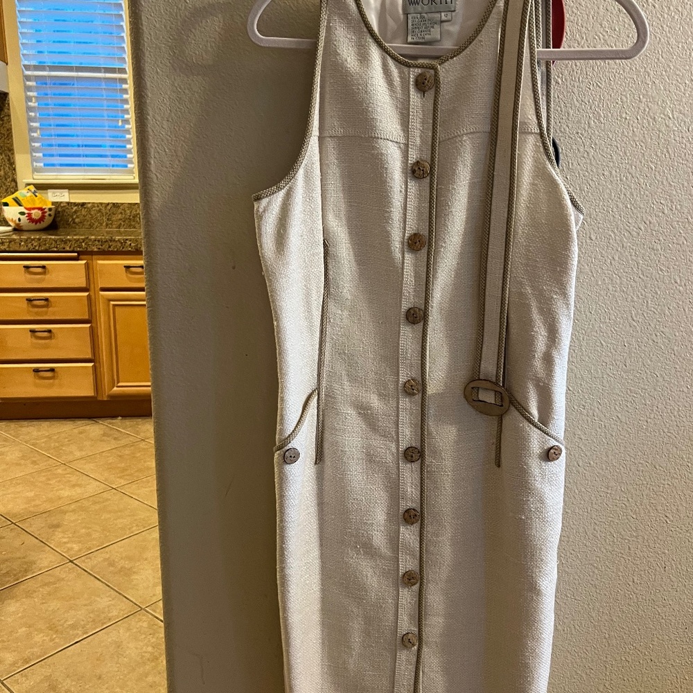 Vintage Classic! Worth 100% Silk Woven Dress with Belt